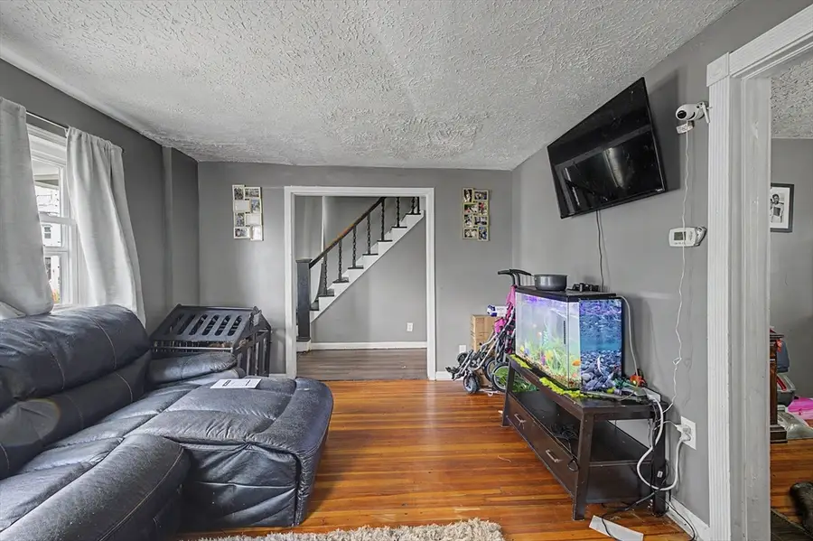 23 Jenness St, Springfield, MA 01104 - #3
