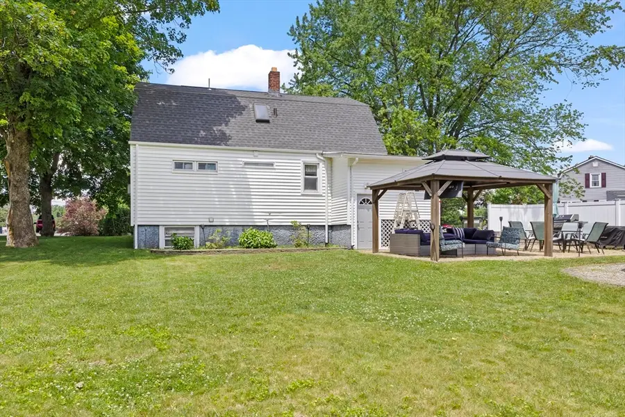 12 Newton Ave, Oxford, MA 01540 - #3