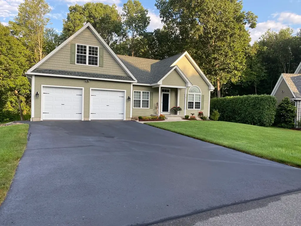 5 Red Bridge Ln, South Hadley, MA 01075 - #1
