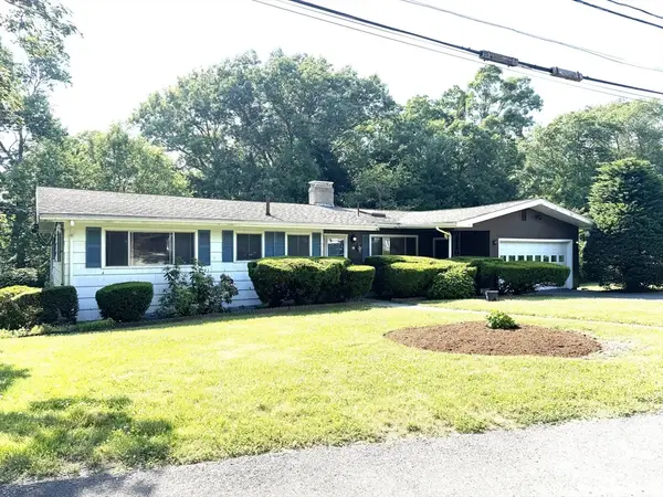 16 Buckingham Rd, Norwood, MA 02062