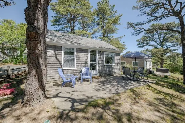 420 Chequessett Neck Rd #J, Wellfleet, MA 02667