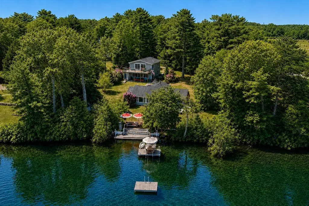 14 Spectacle Pond Ter, Wareham, MA 02571 - #1