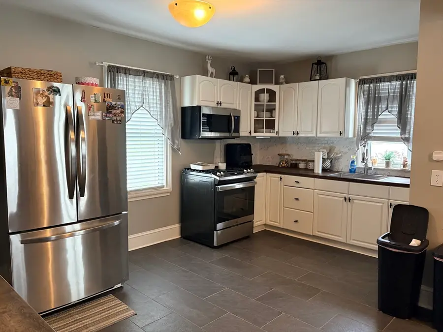 245 Clifford St, New Bedford, MA 02745 - #2