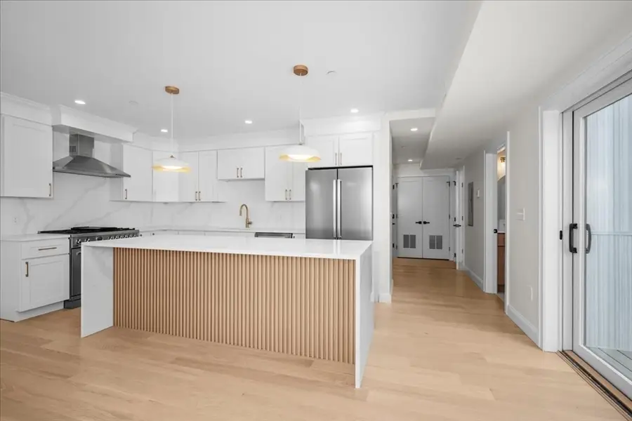595 Broadway #302, Somerville, MA 02145 - #2