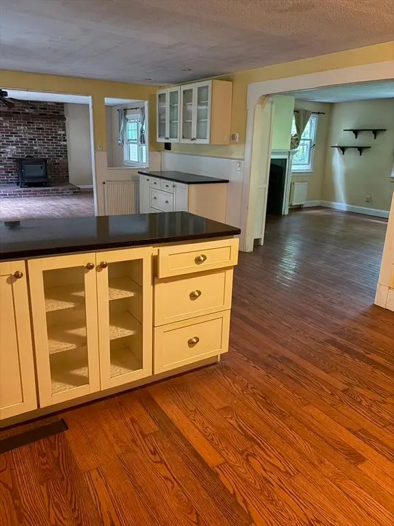15 West St, New Salem, MA 01355 - #2