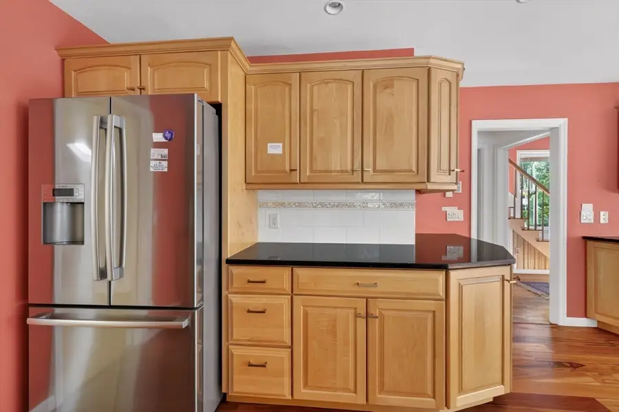 111 North St, Grafton, MA 01519 - #3