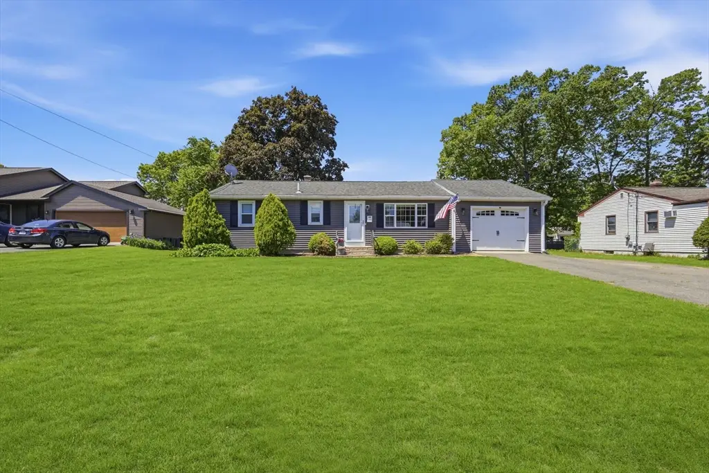 303 College St, Chicopee, MA 01020 - #1