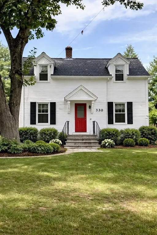 330 Newman Ave, Seekonk, MA 02771
