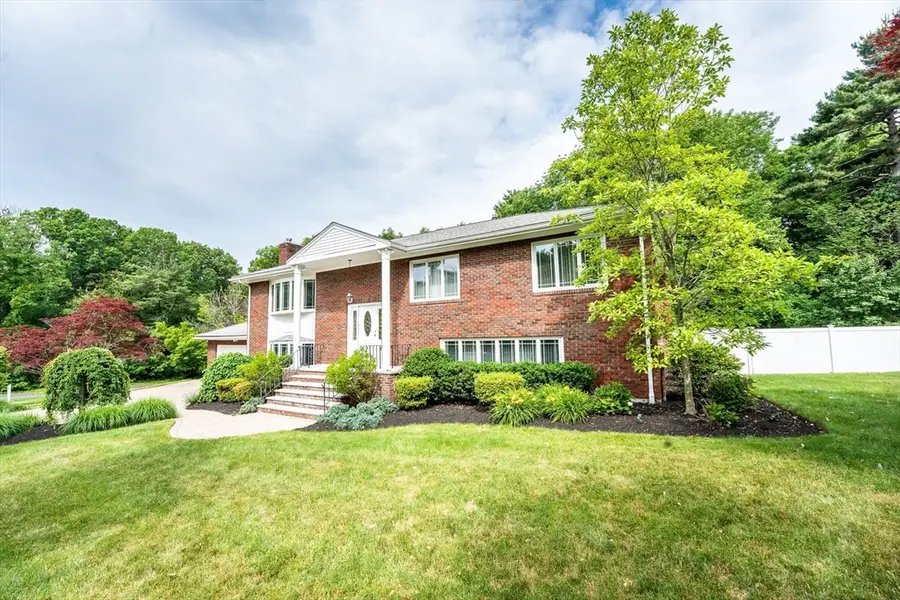 5 Albemarle Rd, Norwood, MA 02062 - #2