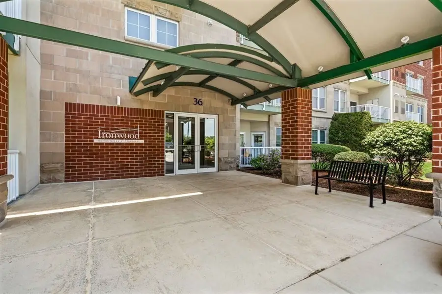 36 Village Rd #214, Middleton, MA 01949 - #3