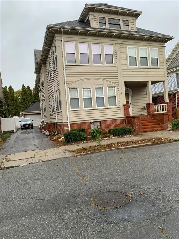 21-23 Gould Street, New Bedford, MA 02740