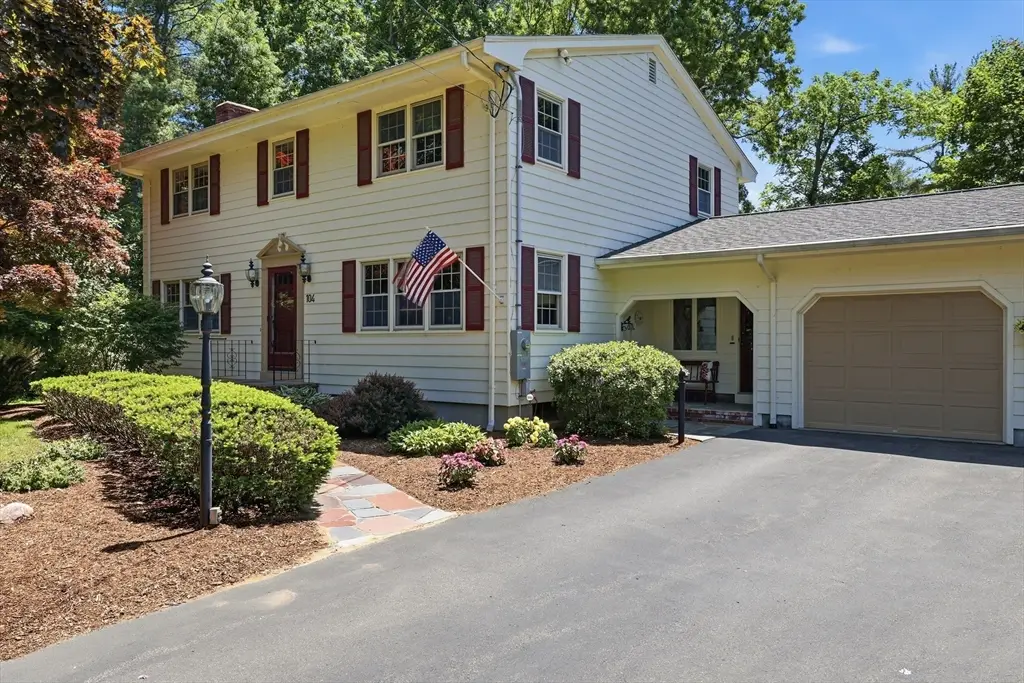 104 Jackson Dr, Raynham, MA 02767 - #1
