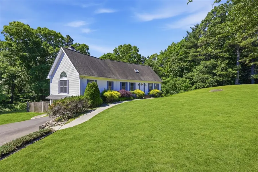 30 Cara Ln, Westfield, MA 01085 - #2