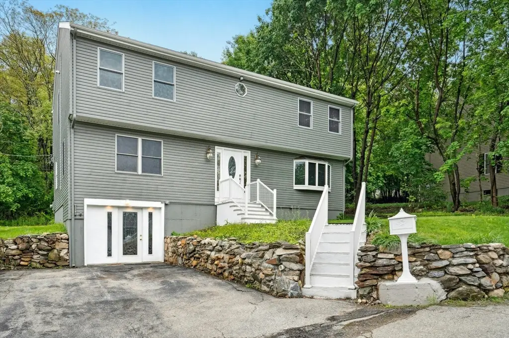 45 Dillon St, Worcester, MA 01604 - #1
