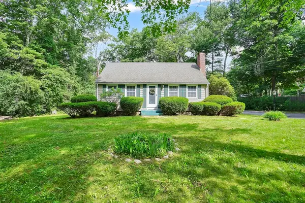 4 Silver St, Monson, MA 01057
