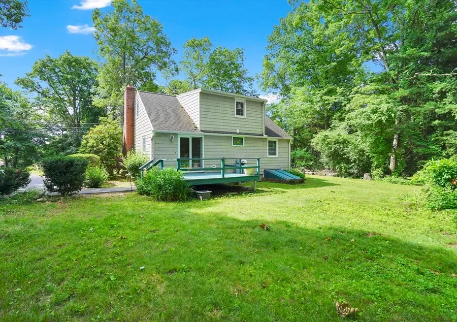 4 Silver St, Monson, MA 01057 - #2