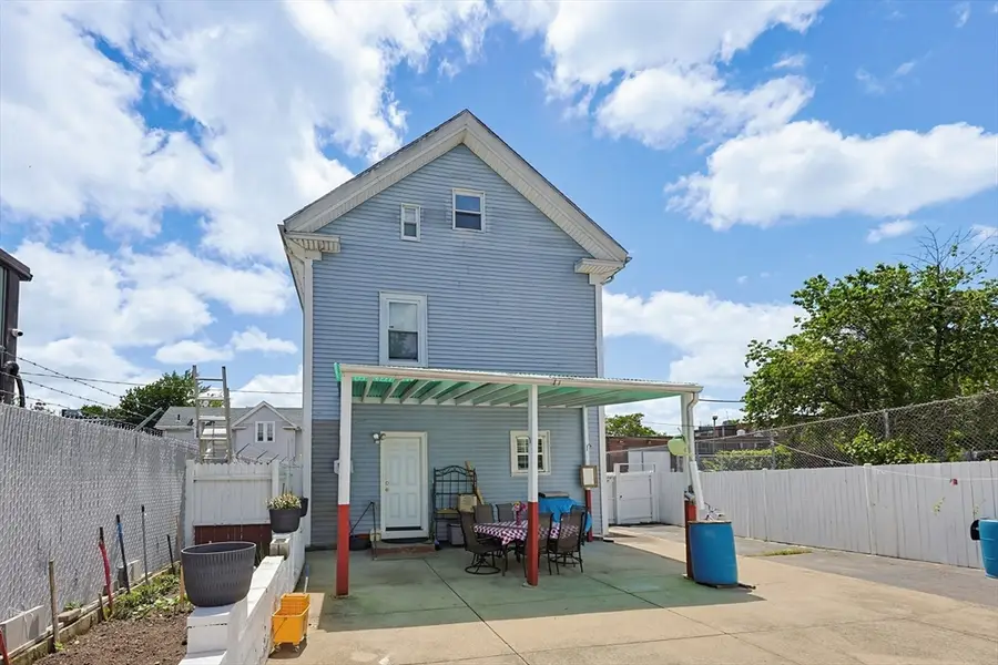 18 Washburn Ave, Brockton, MA 02301 - #2