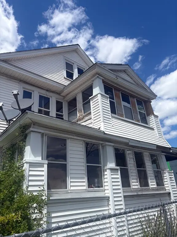 646-648 Carew St, Springfield, MA 01104 - #3