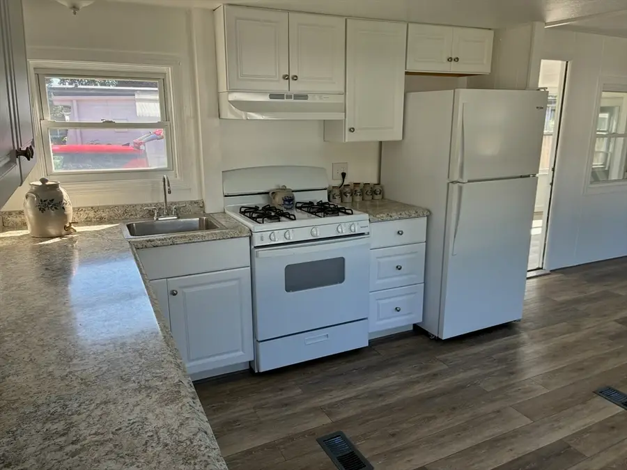 261 Newbury #114c, Peabody, MA 01960 - #3