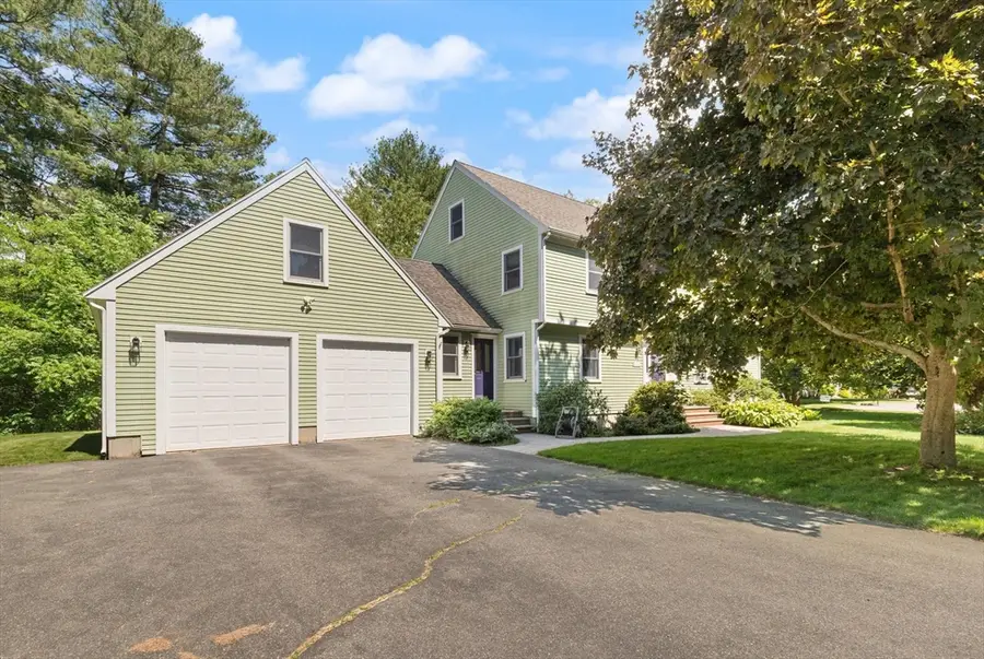 8 Riding Club Rd, Danvers, MA 01923 - #2