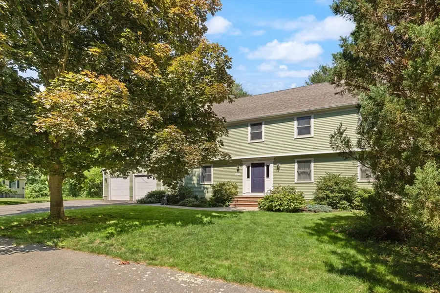 8 Riding Club Rd, Danvers, MA 01923 - #3