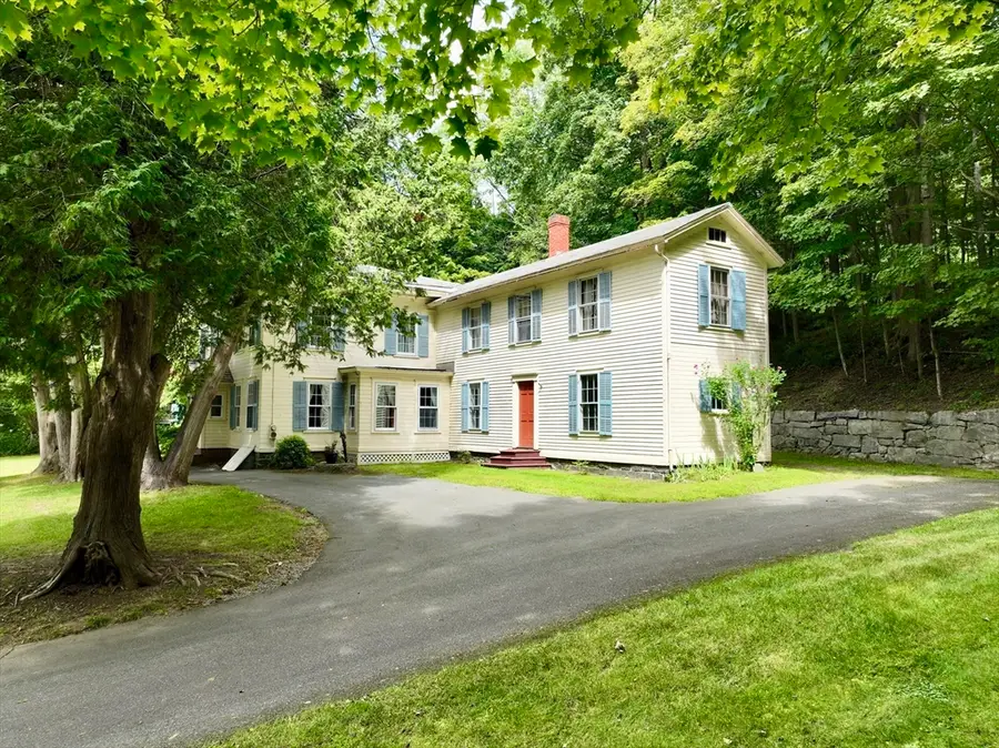 19 S Maple St, Shelburne, MA 01370 - #3
