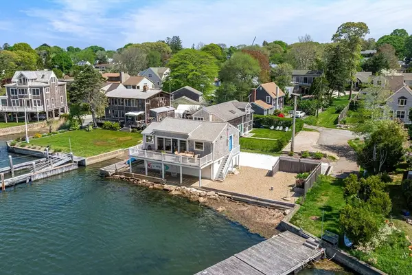 8 Bonneau Court, Dartmouth, MA 02748