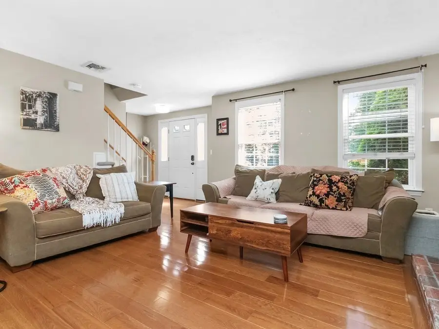 45 Metacomet Avenue, East Taunton, MA 02718 - #3