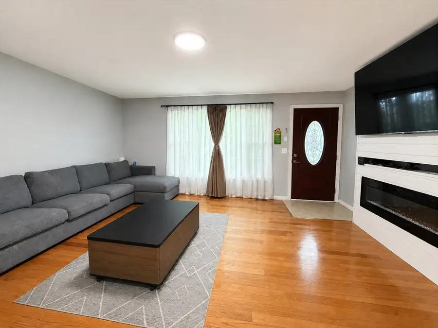 16 Parker St #16, Quincy, MA 02169 - #3