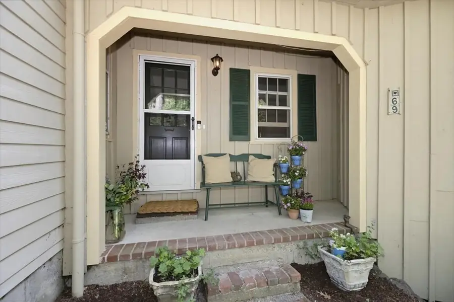 69 Hall St, Dunstable, MA 01827 - #3