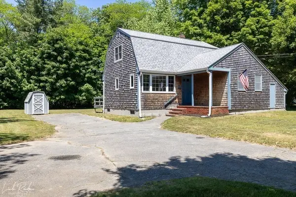 350 N Main St, Raynham, MA 02767