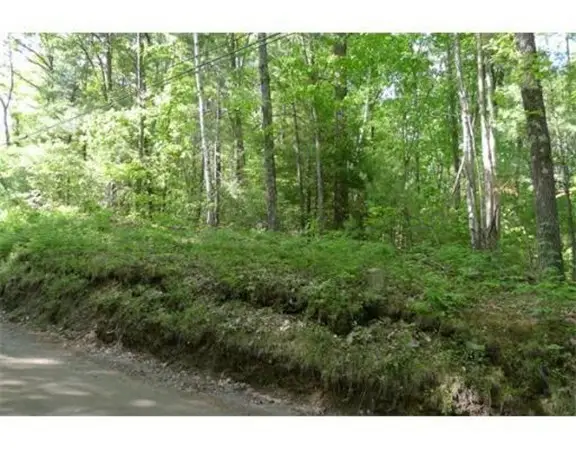 107 Jewett St, Pepperell, MA 01463 - #2