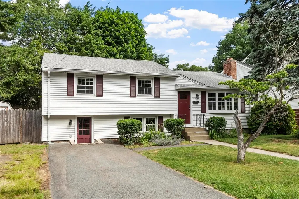 283 Florence Ave, Arlington, MA 02476 - #1