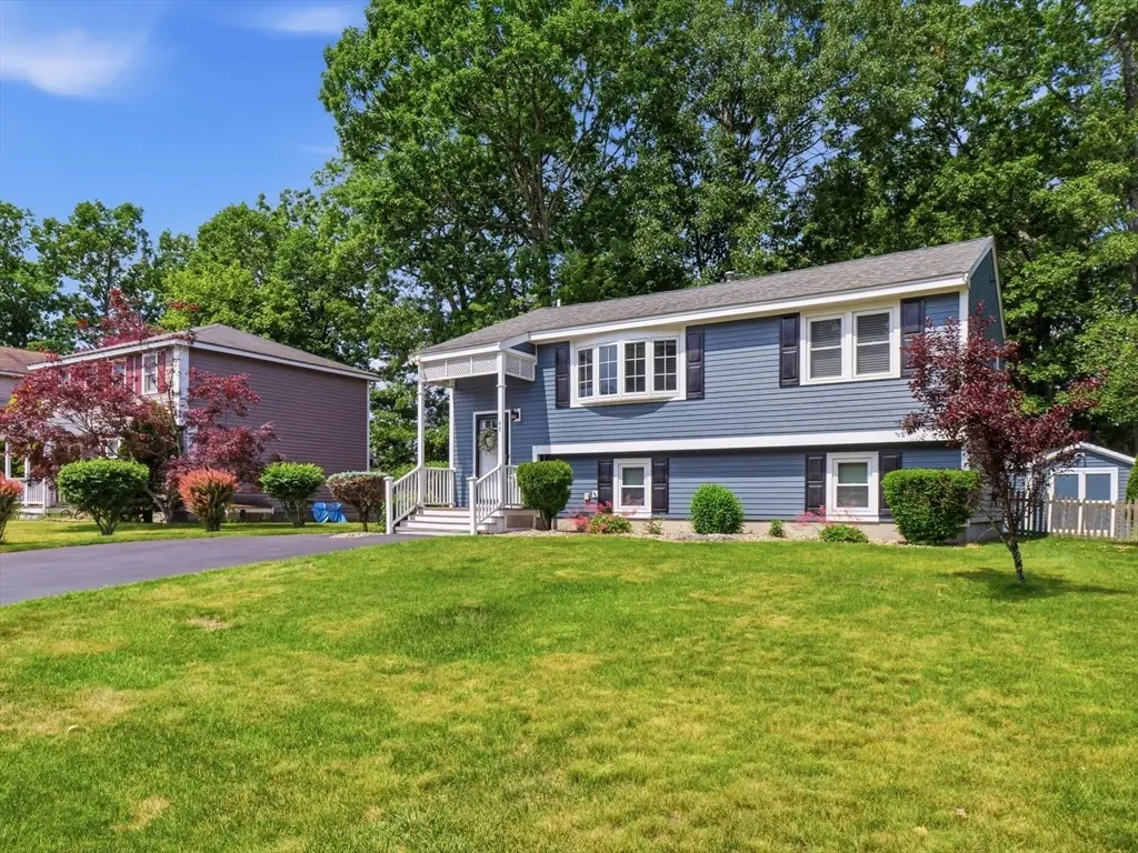 48 Oak Knoll Rd, Lowell, MA 01852 - #1