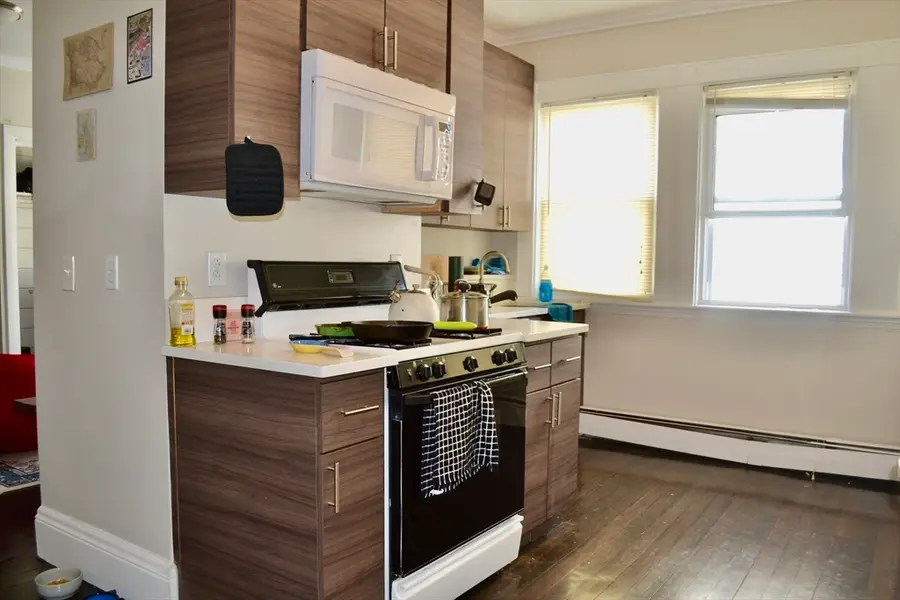 237 Highland Ave, Somerville, MA 02143 - #2