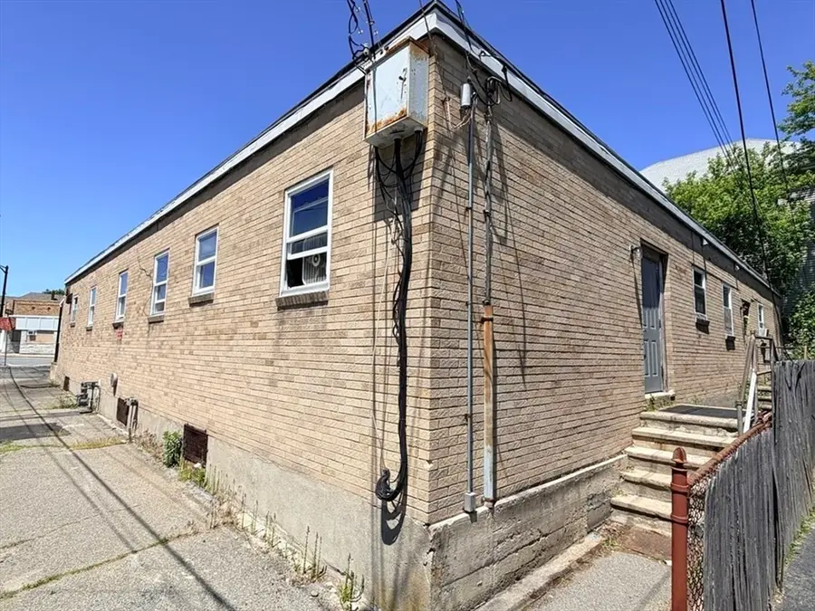 1840-1846 Acushnet Ave, New Bedford, MA 02746 - #3