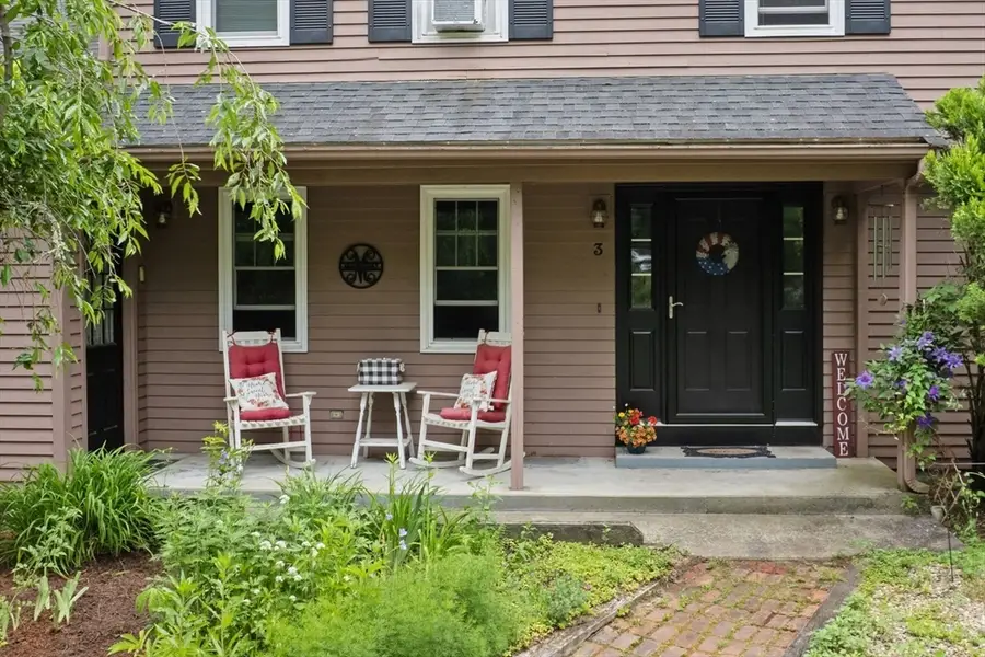3 Pudding Street, Uxbridge, MA 01569 - #2