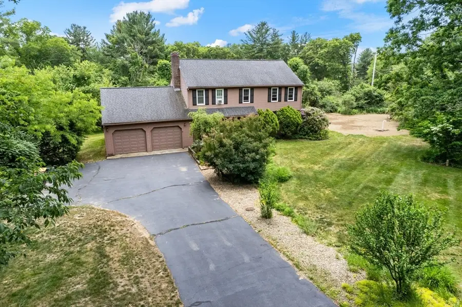 3 Pudding Street, Uxbridge, MA 01569 - #3