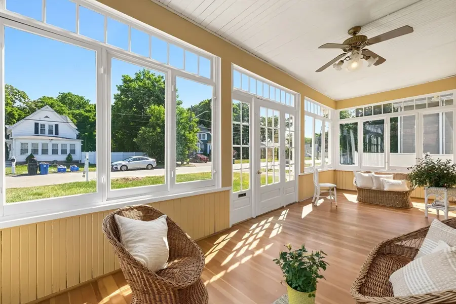 17 Munroe Street, Lynnfield, MA 01940 - #3