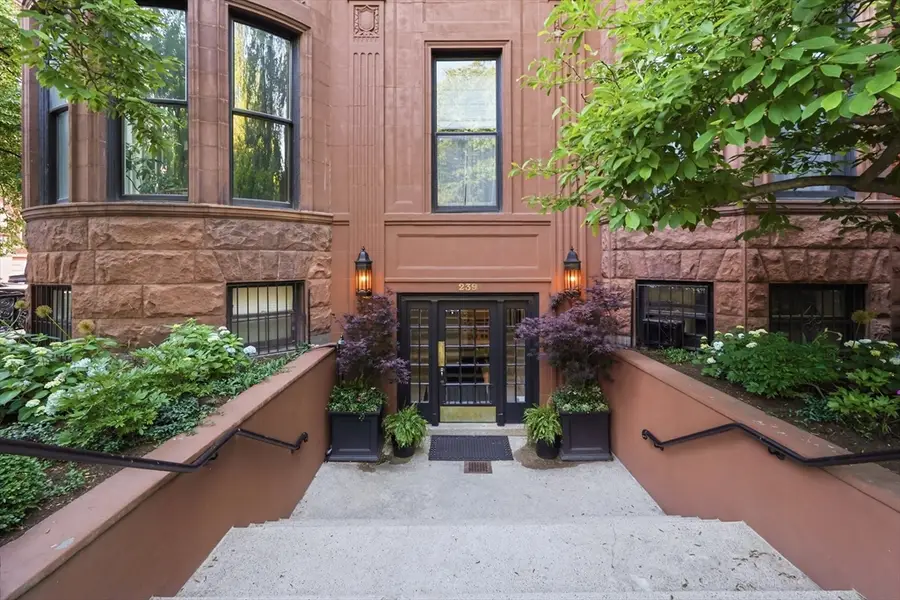 239 Commonwealth Ave #10, Boston, MA 02116 - #2