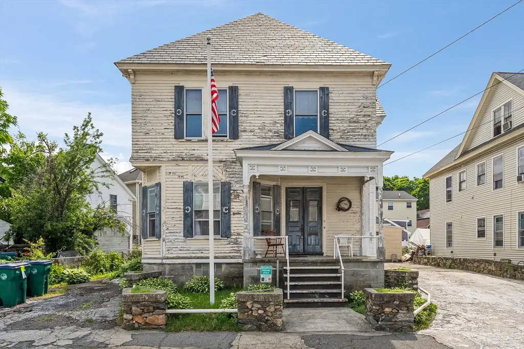 654 School St, Lowell, MA 01851 - #1