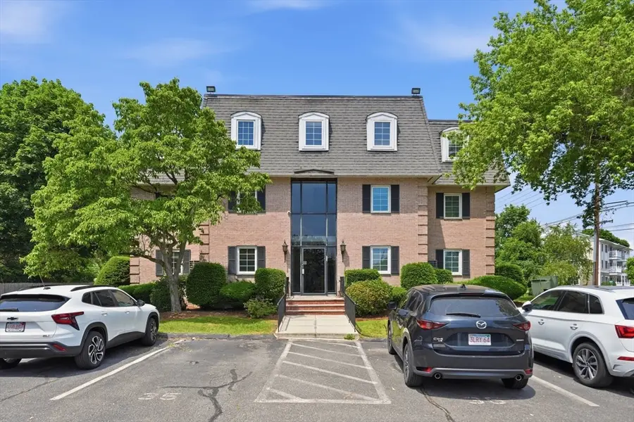 500 Northshore Rd #4C, Peabody, MA 01960 - #3