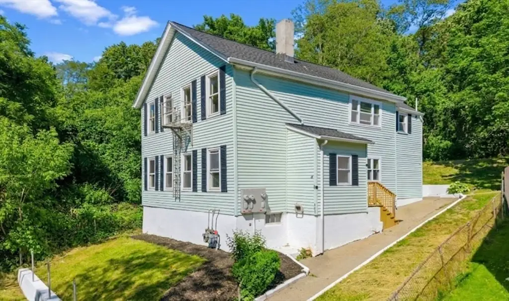 409 Crescent St, Fall River, MA 02720 - #1