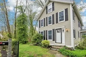 118 River Rd, Merrimac, MA 01860
