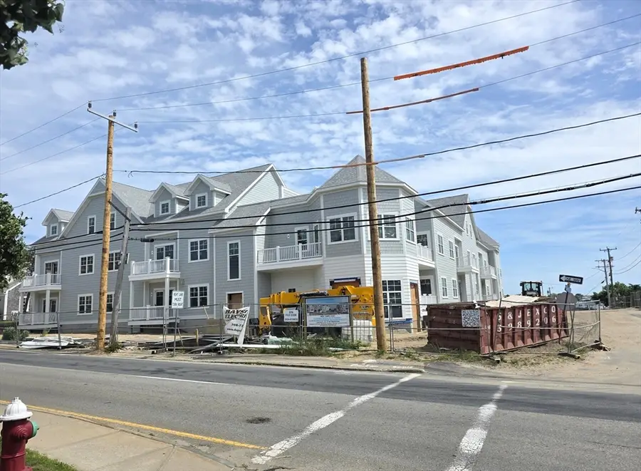 110 School St #E104, Hyannis, MA 02601 - #3