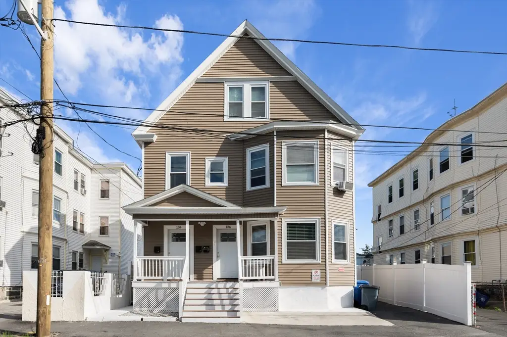 134-136 Boxford St, Lawrence, MA 01843 - #1