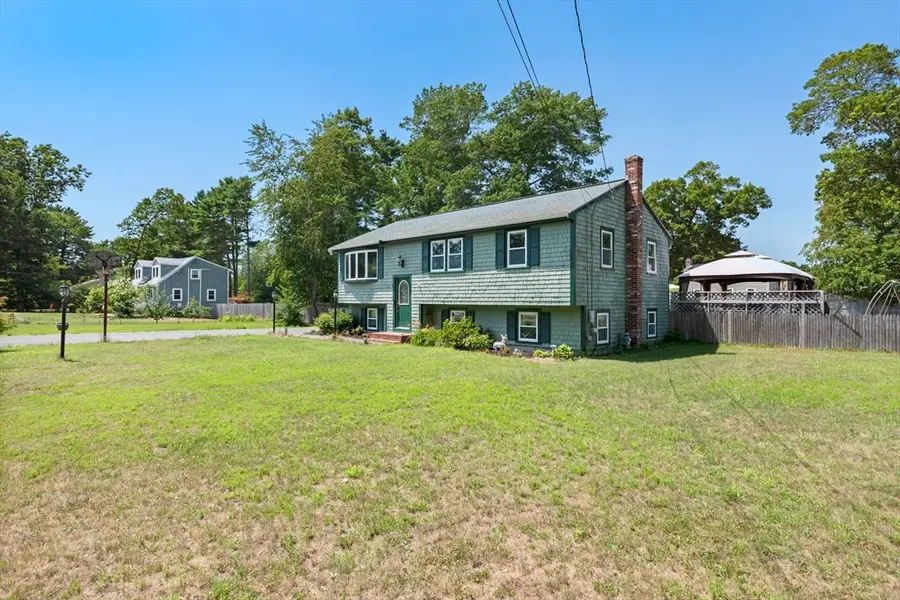 8 Cornish St, Carver, MA 02330 - #2