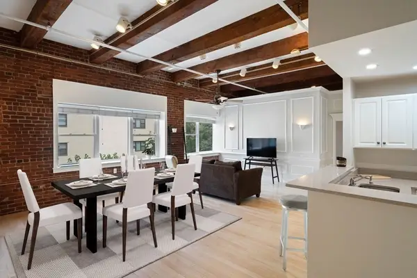 15 Sleeper St #407, Boston, MA 02210