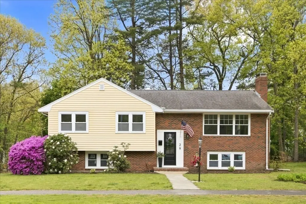 29 Devon Rd, Norwood, MA 02062 - #1