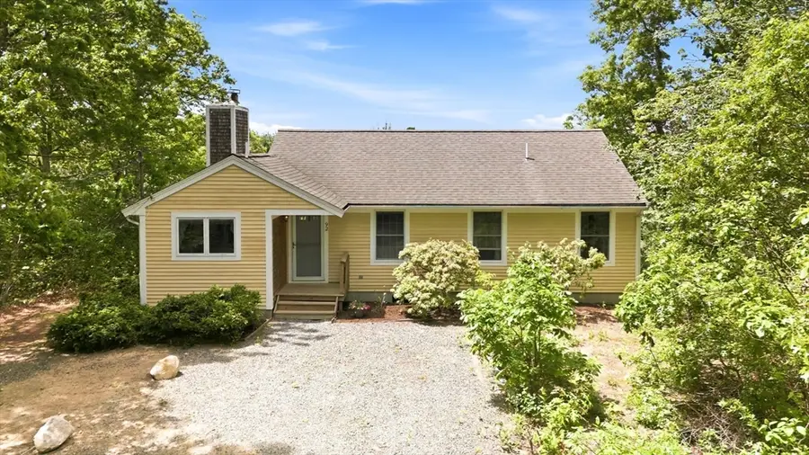92 Shorewood Dr, Mashpee, MA 02649 - #3
